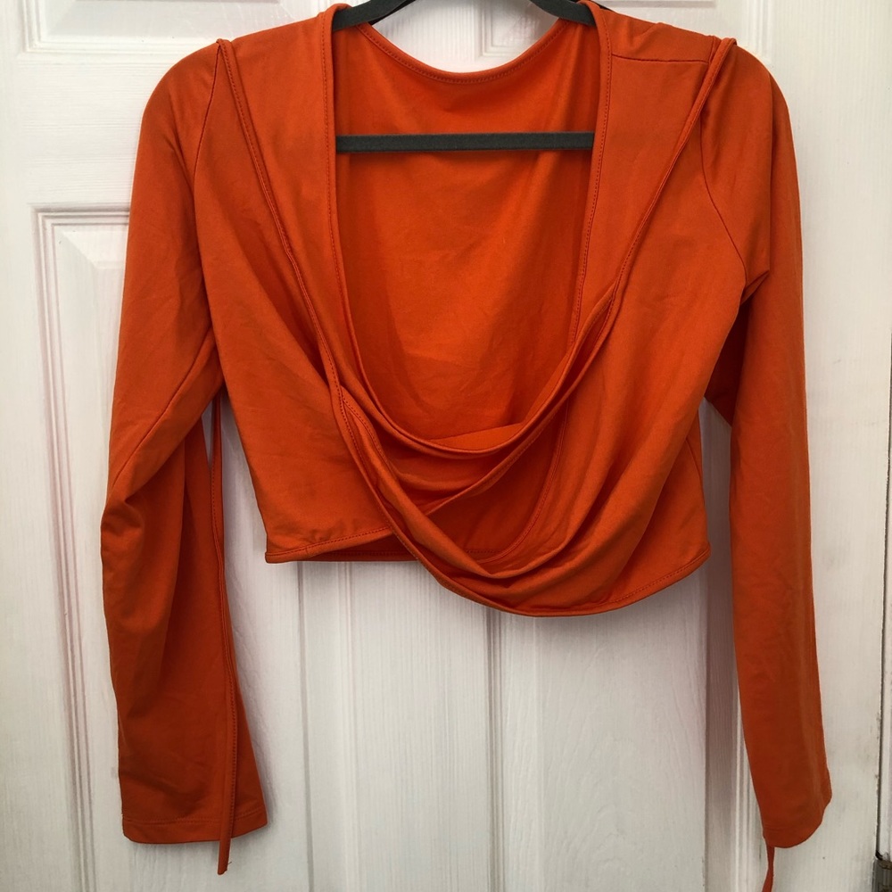 Orange wrap around crop
